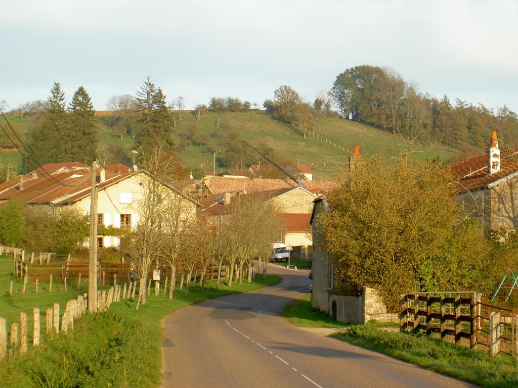 Doncourt-sur-Meuse玛丽佳尔庄园旅馆住宿加早餐旅馆 外观 照片